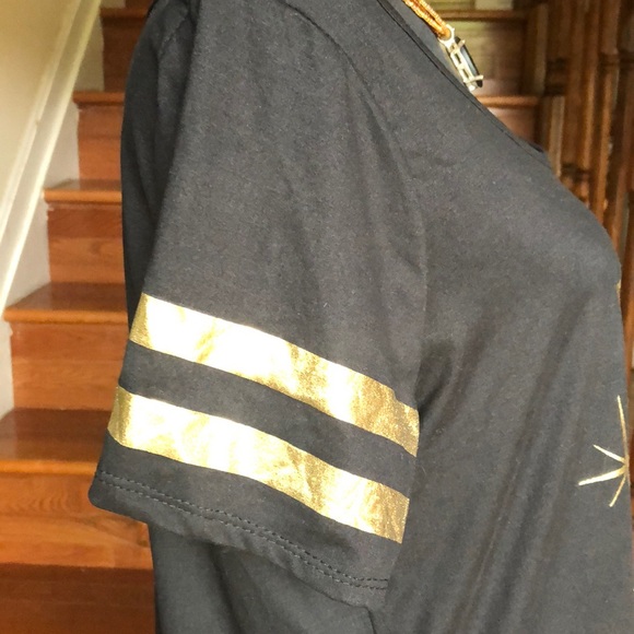 Hot Kiss Top - Picture 3 of 6